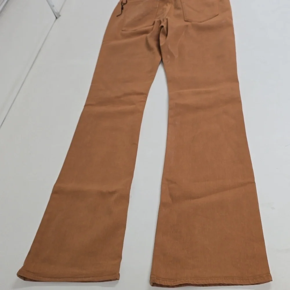 HUDSON Barbara High-Rise Baby Bootcut Jean